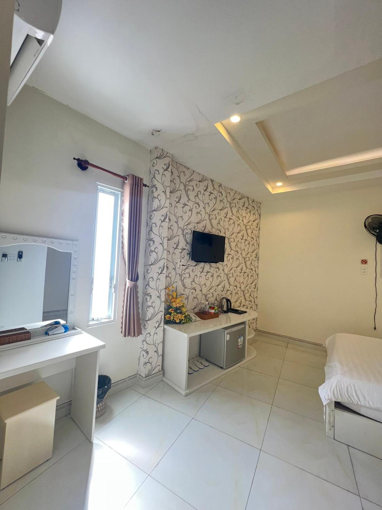 Van Loc Hotel Кан То Екстериор снимка